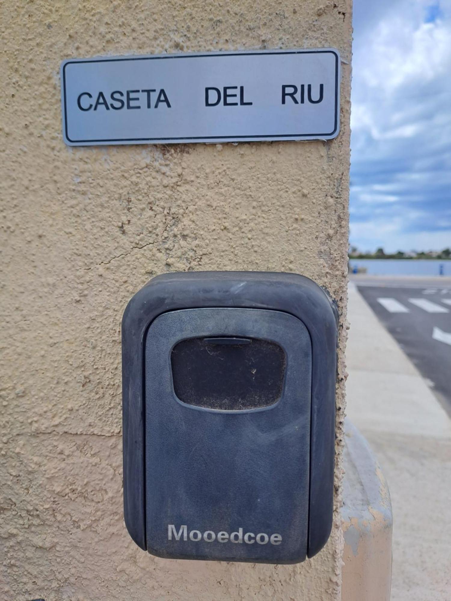Caseta Del Riu Deltebre Exteriér fotografie